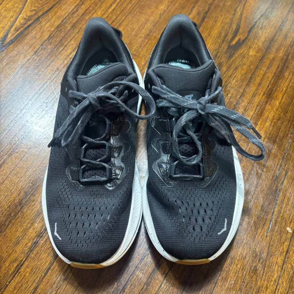 Hoka Kawana 2 Black White Running Shoes Womens 6B 1147913 BWHT Sneaker